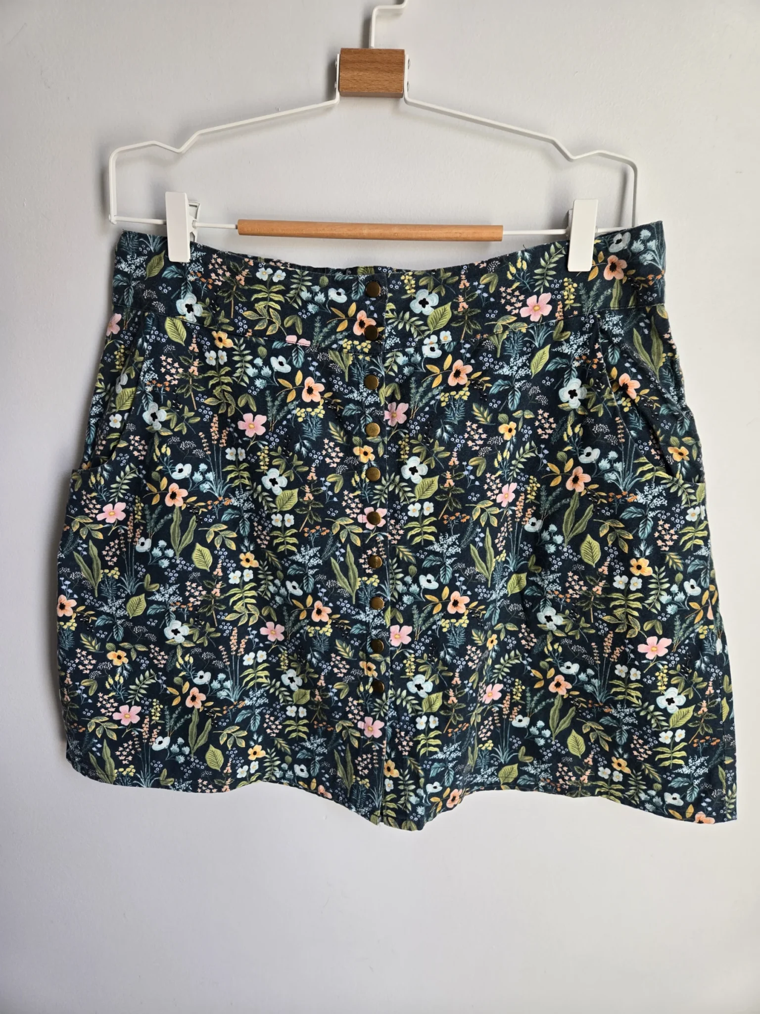 Featured image for Flowery cotton skirt KAZAK Montréal