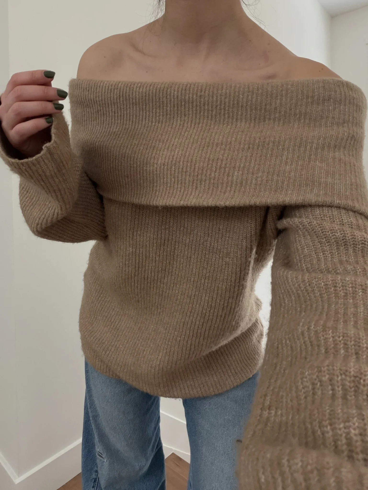 Image for Chandail off the shoulder