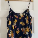 Thumbnail for Jolie camisole à fleurs 🌸