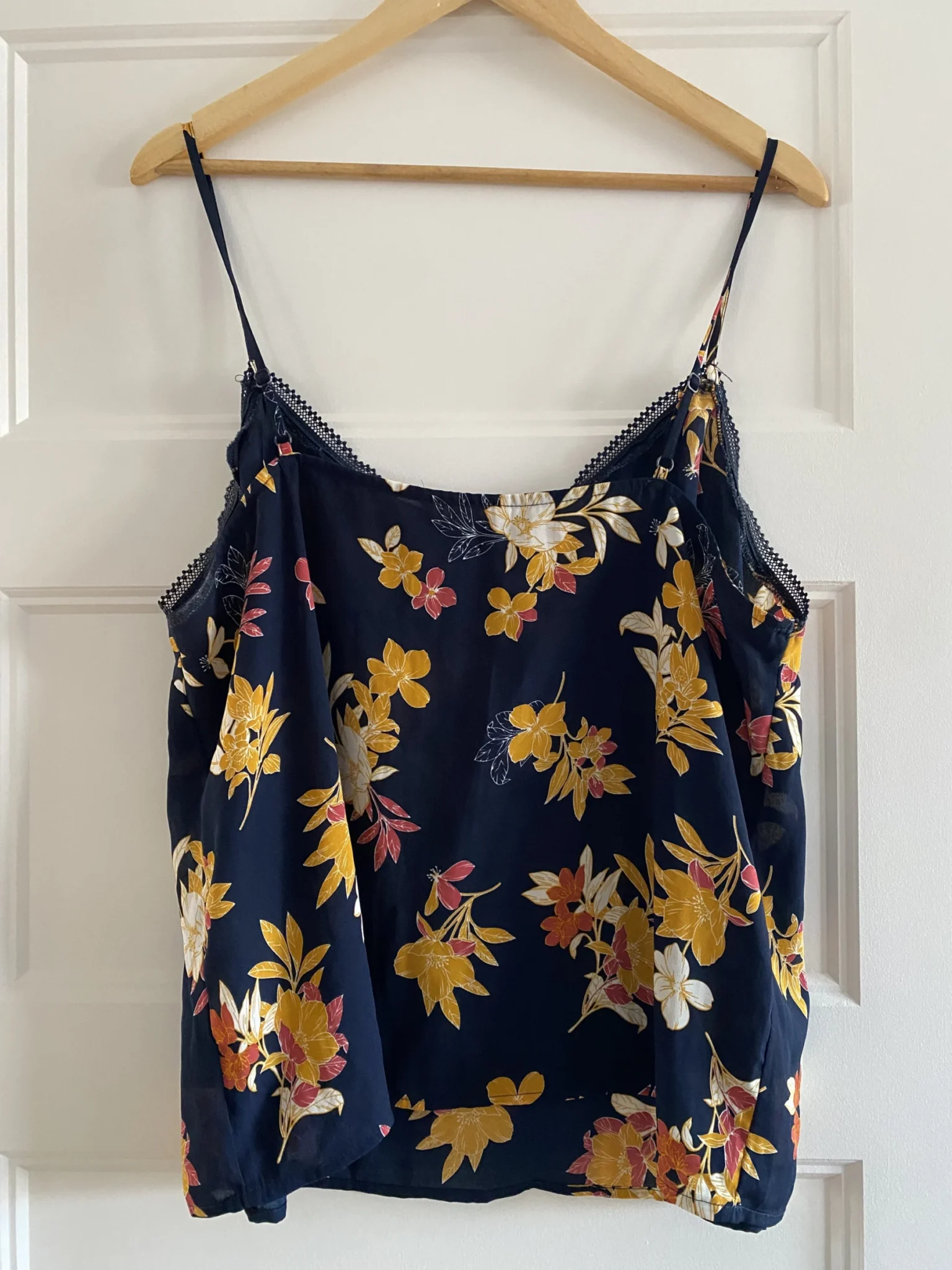 Image for Jolie camisole à fleurs 🌸