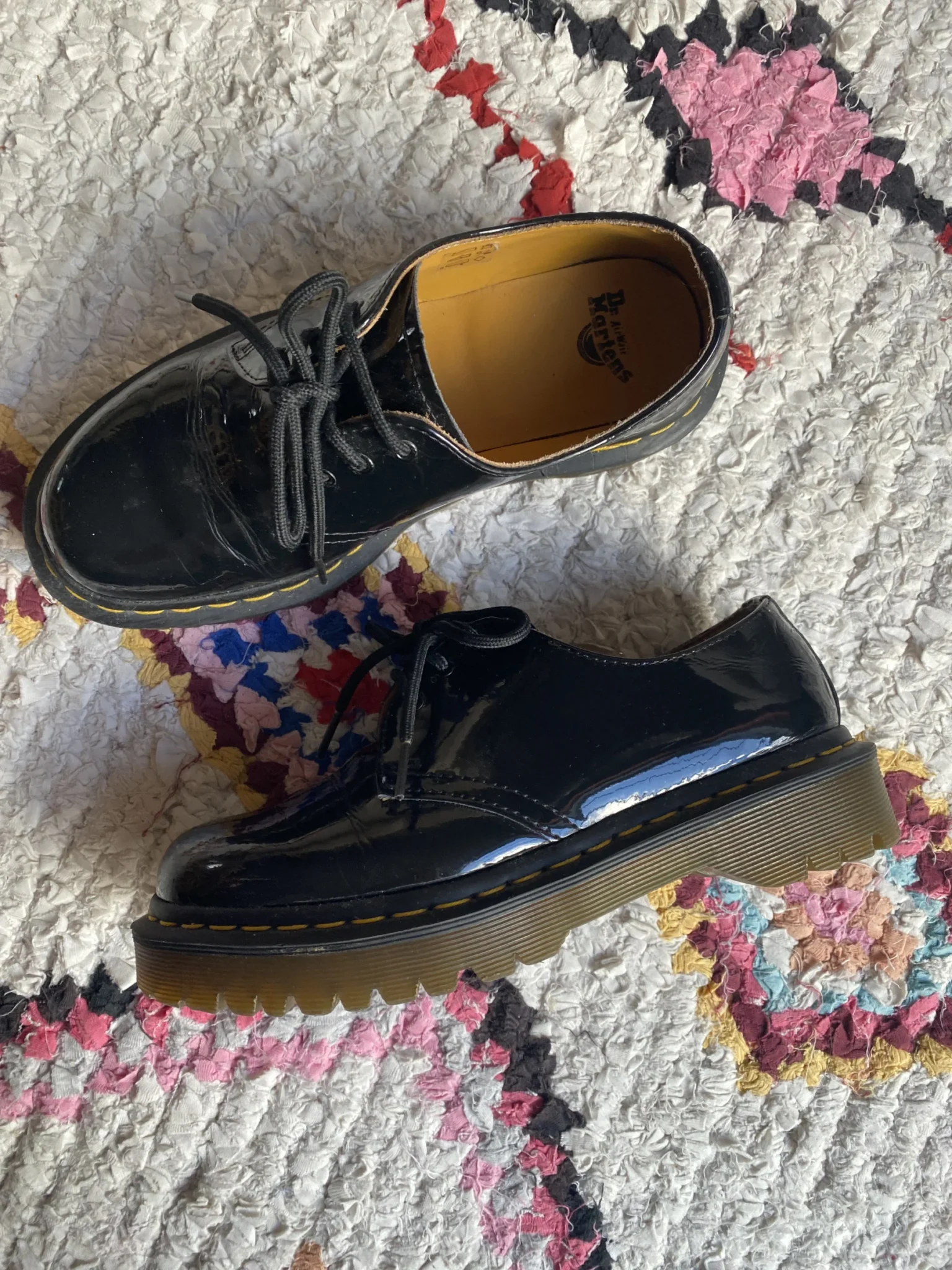 Image for Dr Martens vernies à semelle épaisse 👞