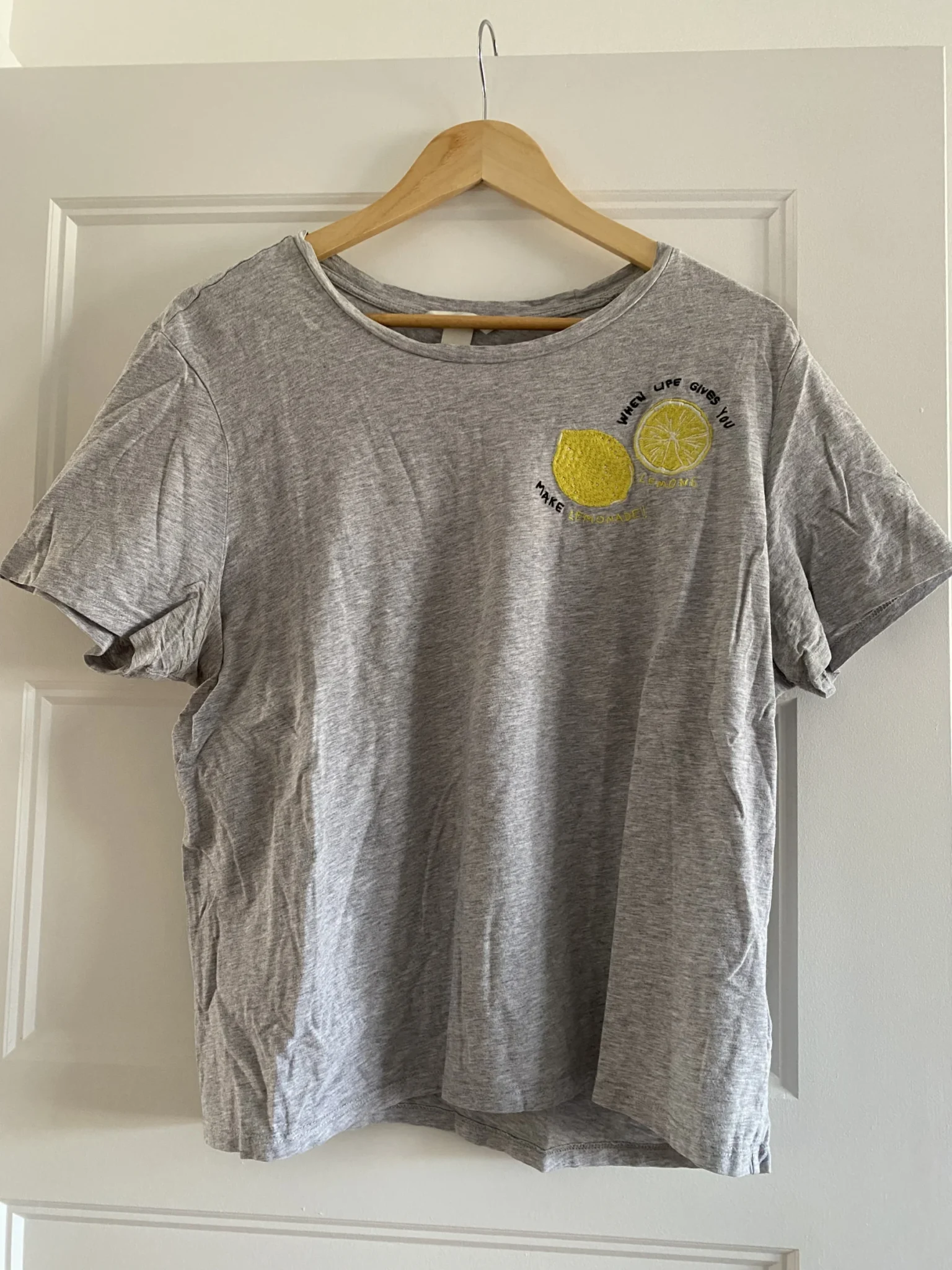Featured image for T-shirt HM avec détail citrons 🍋