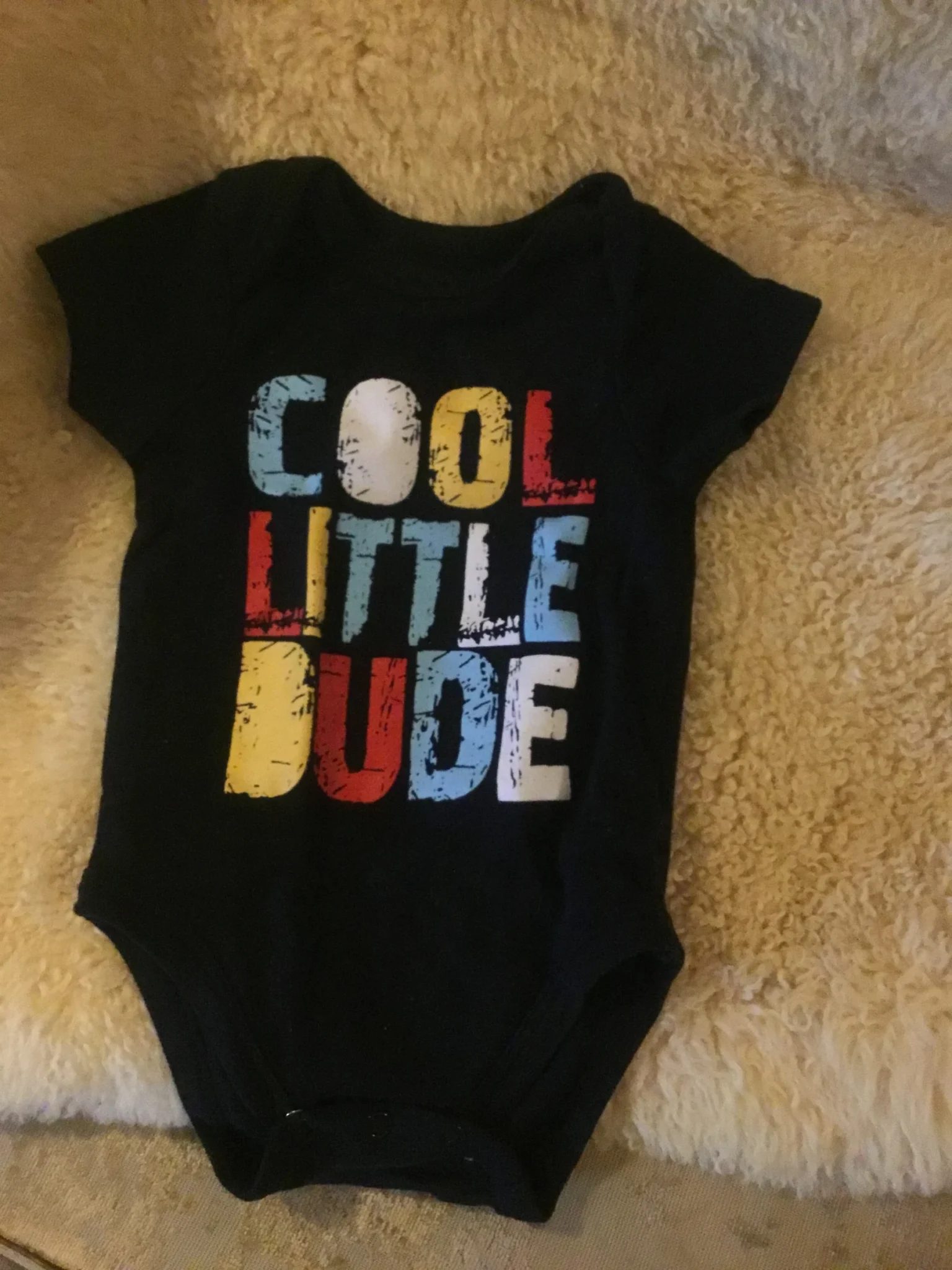 Featured image for Cache couche « cool » bébé unisexe 6-9