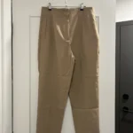 Featured thumbnail for Jamais porté - pantalon beige