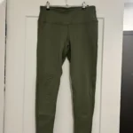 Featured thumbnail for Legging de sport vert 28 pouces