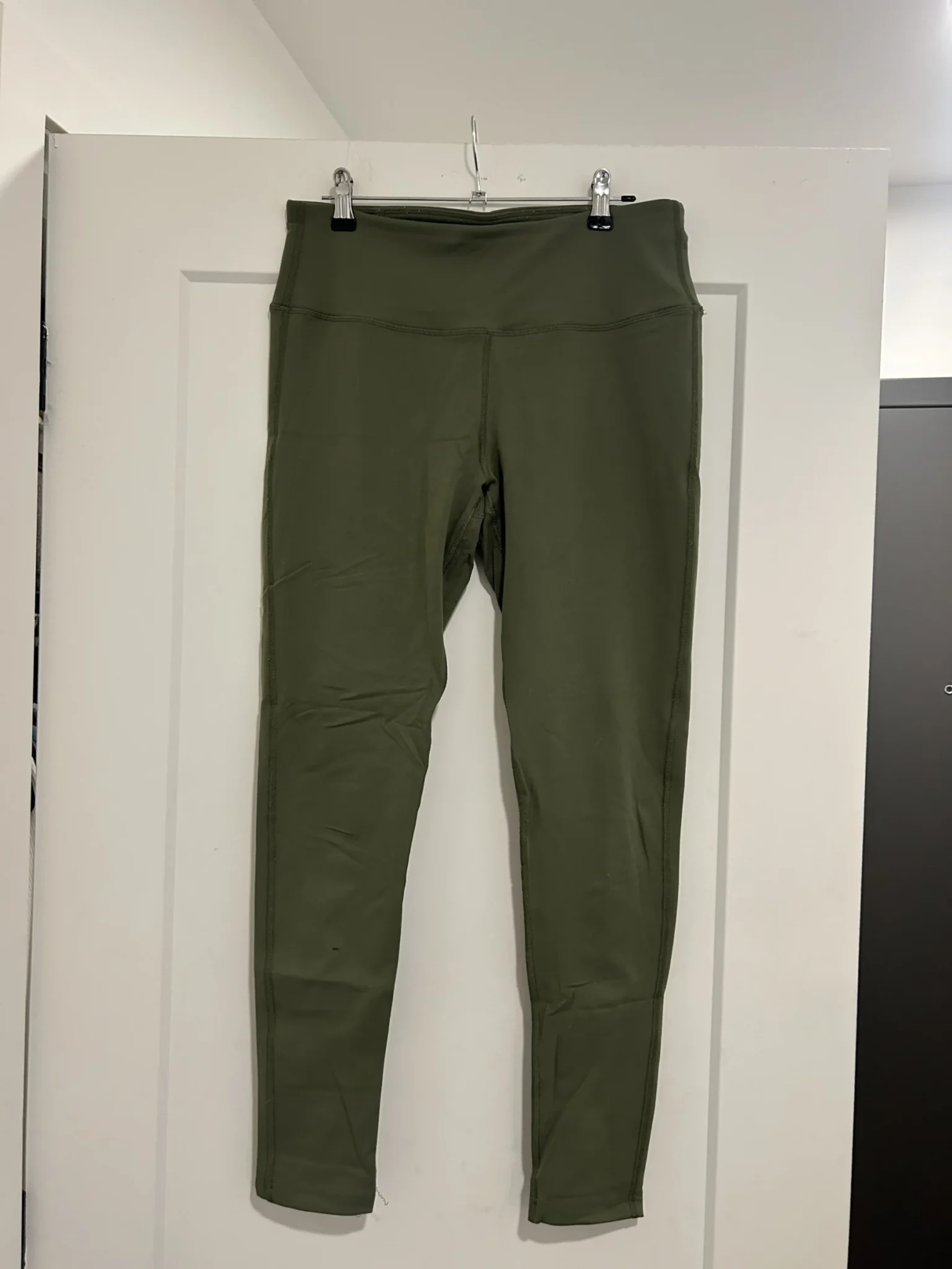 Featured image for Legging de sport vert 28 pouces