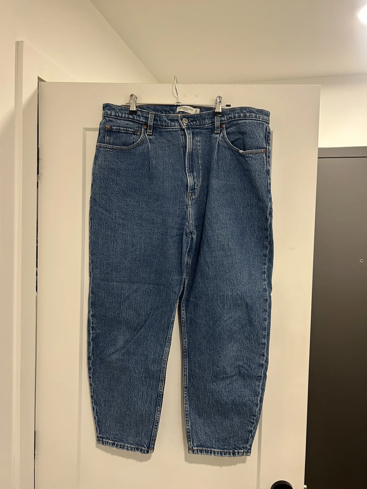 Featured image for Mom jeans taille haute