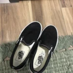Featured thumbnail for Jamais portés - Vans classiques