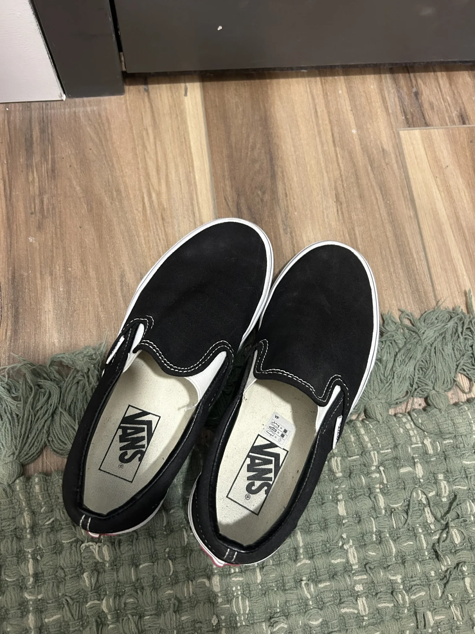 Featured image for Jamais portés - Vans classiques