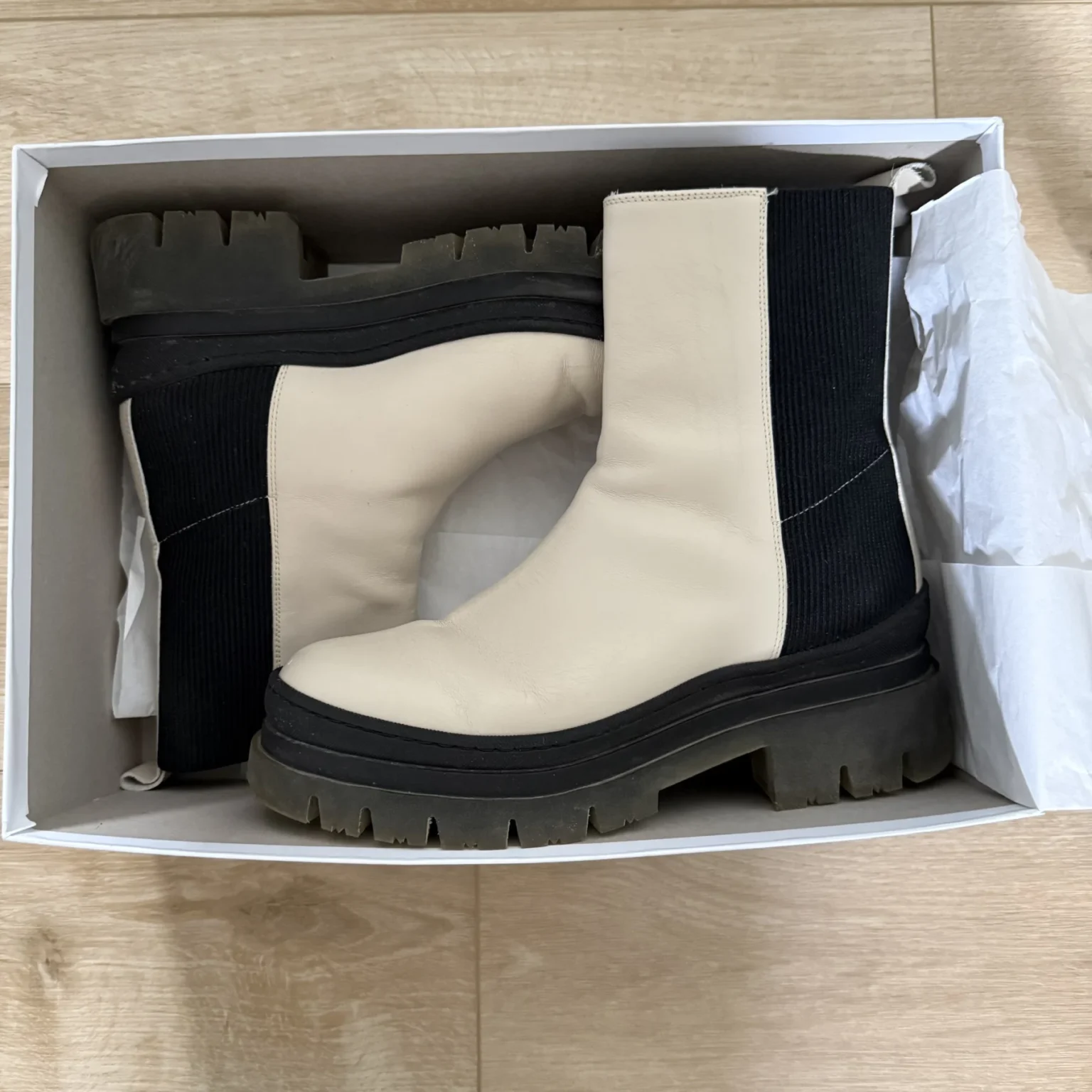 Image for Maguire Bottes Sienna crème