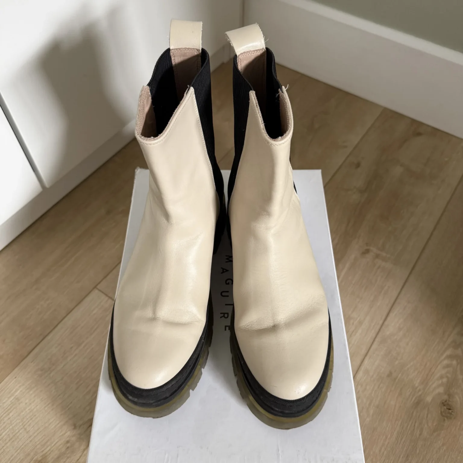 Image for Maguire Bottes Sienna crème