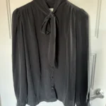 Featured thumbnail for Blouse Aritzia