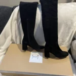 Featured thumbnail for Bottes aux genoux