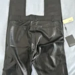 Thumbnail for Les plus doux leggings de ''cuir'' EVER !