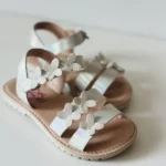 Featured thumbnail for Gr. 8 Toddler Sandales