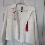 Featured thumbnail for Veste blanche