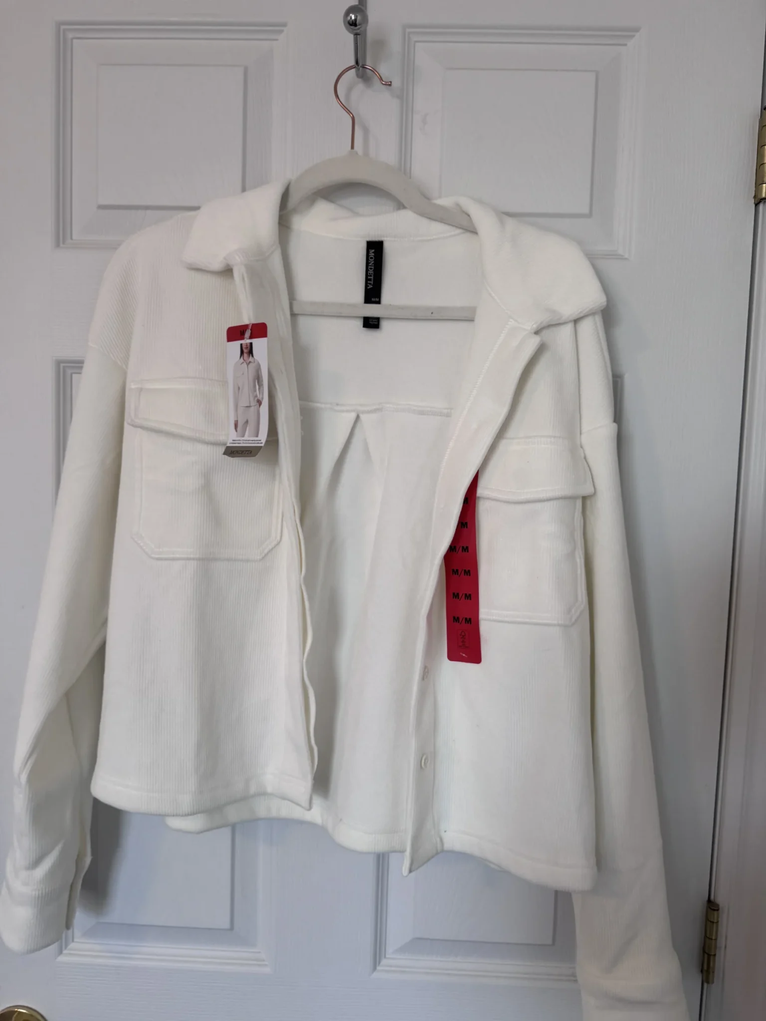 Featured image for Veste blanche