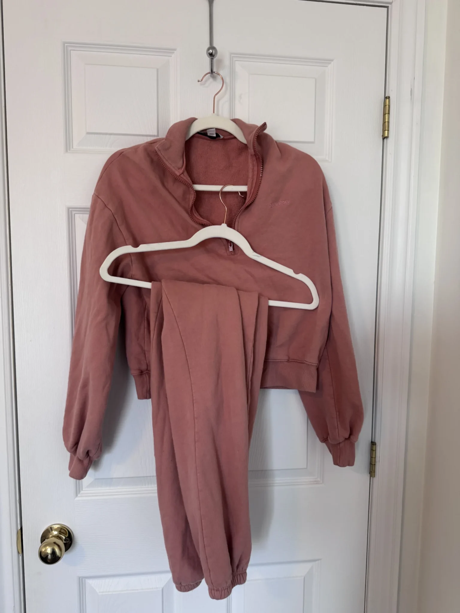 Image for Ensemble Jogger | Daily Story