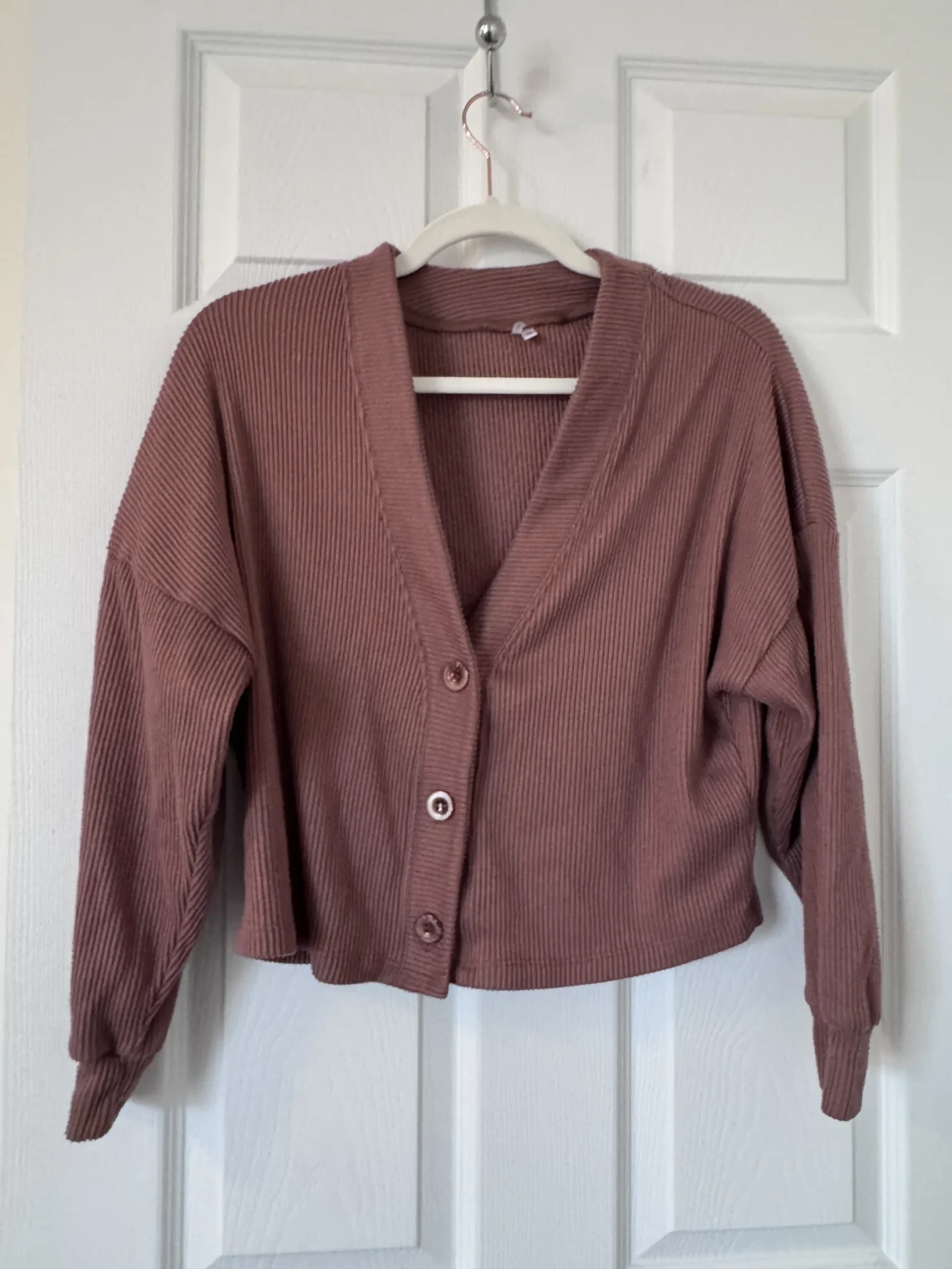 Featured image for Cardigan brun