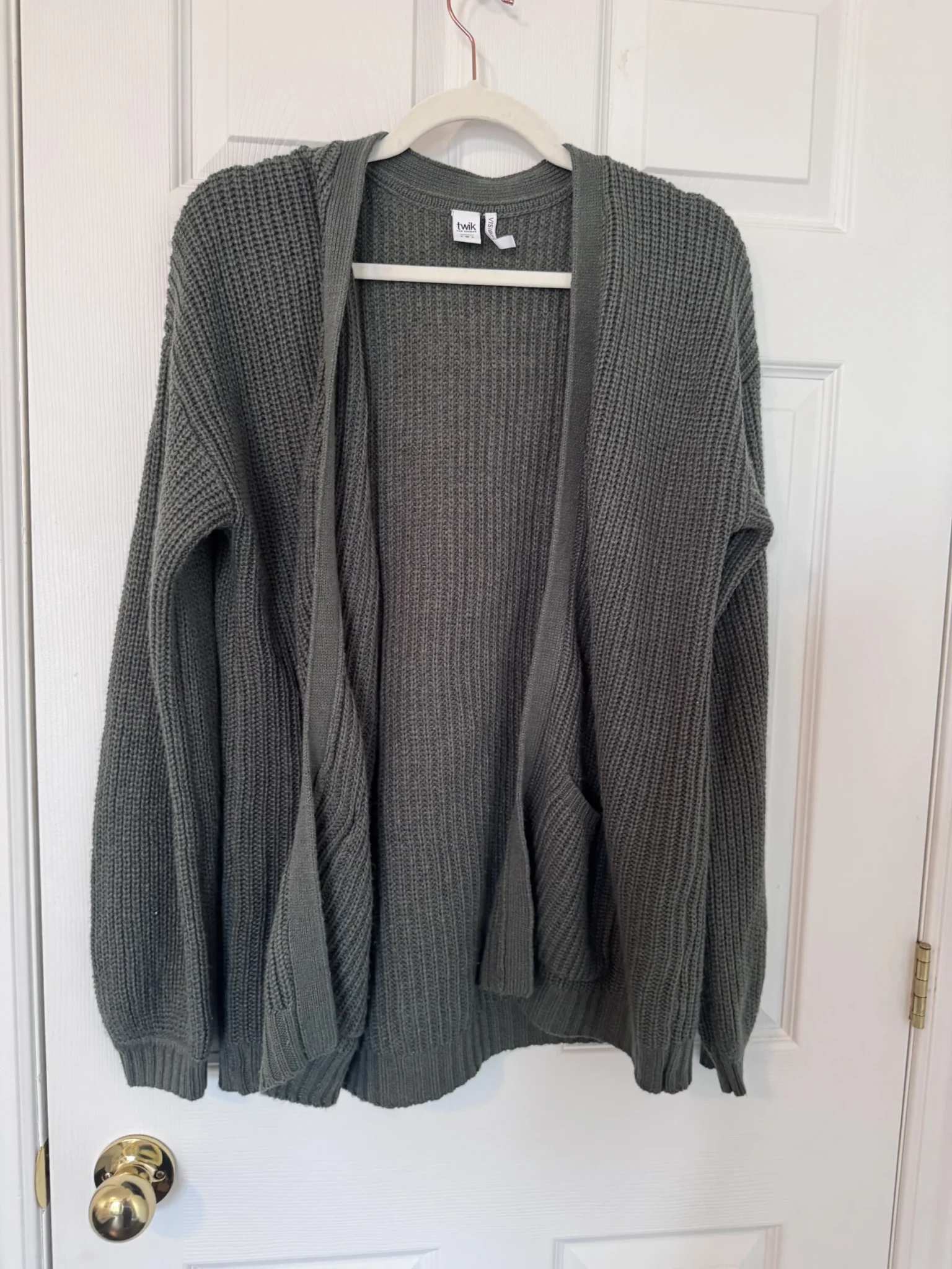 Featured image for Simons cardigan