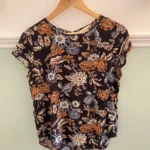 Featured thumbnail for Chandail fleuri H&M