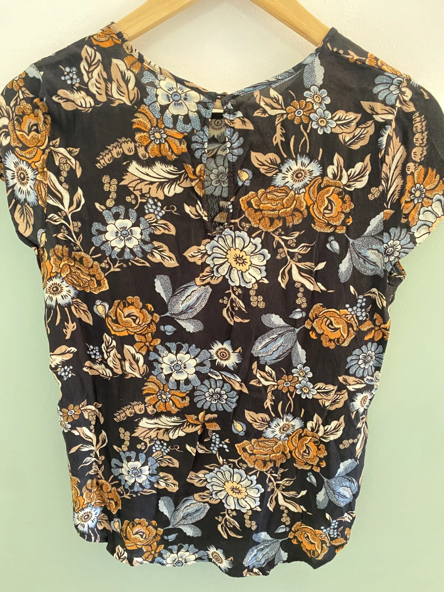 Image for Chandail fleuri H&M