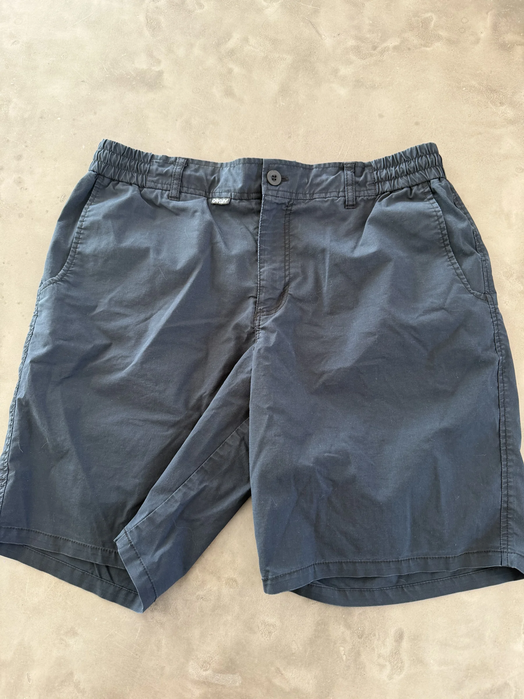 Short Oakley Homme Gr.34 Oakley seconde main
