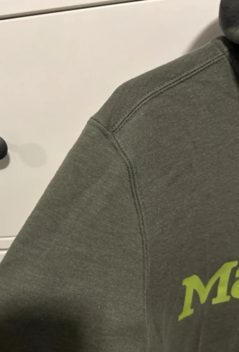 Image for Hoodie Marmot Vert Forêt – Logo Lime – Taille Small (P) – Très bon état