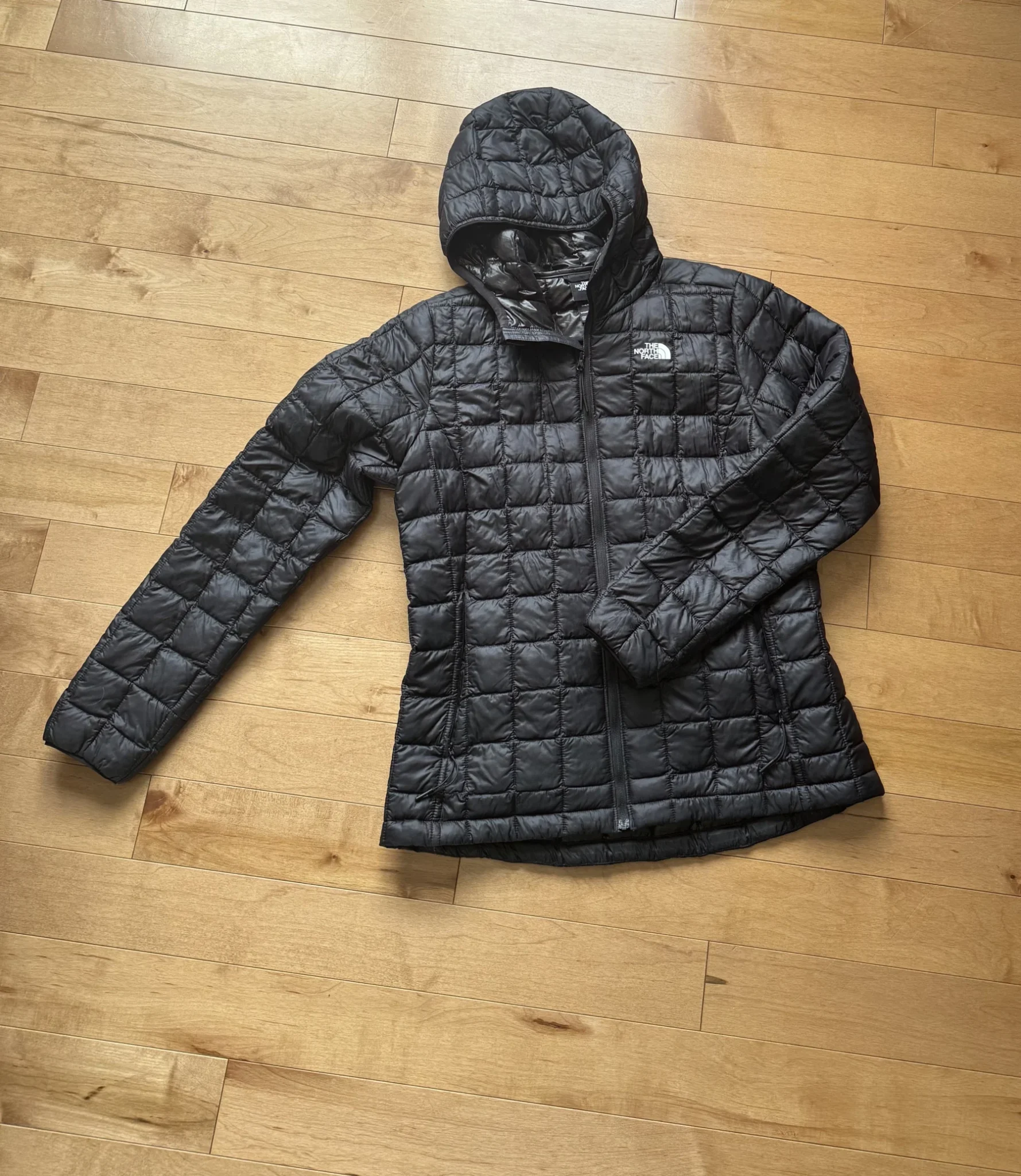 Featured image for Veste à capuchon Thermoball™ pour femme