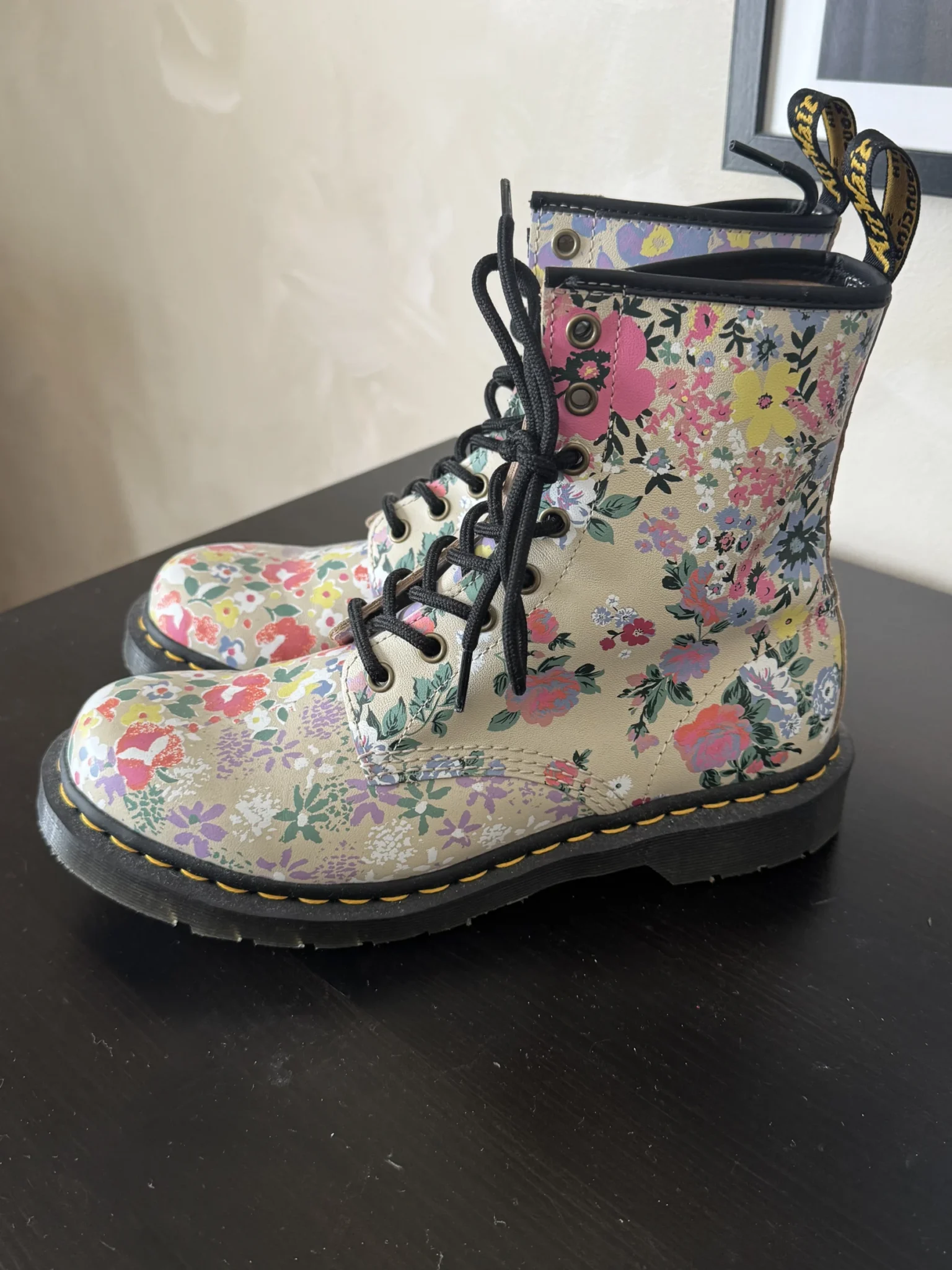 Featured image for Dr Martens fleuris