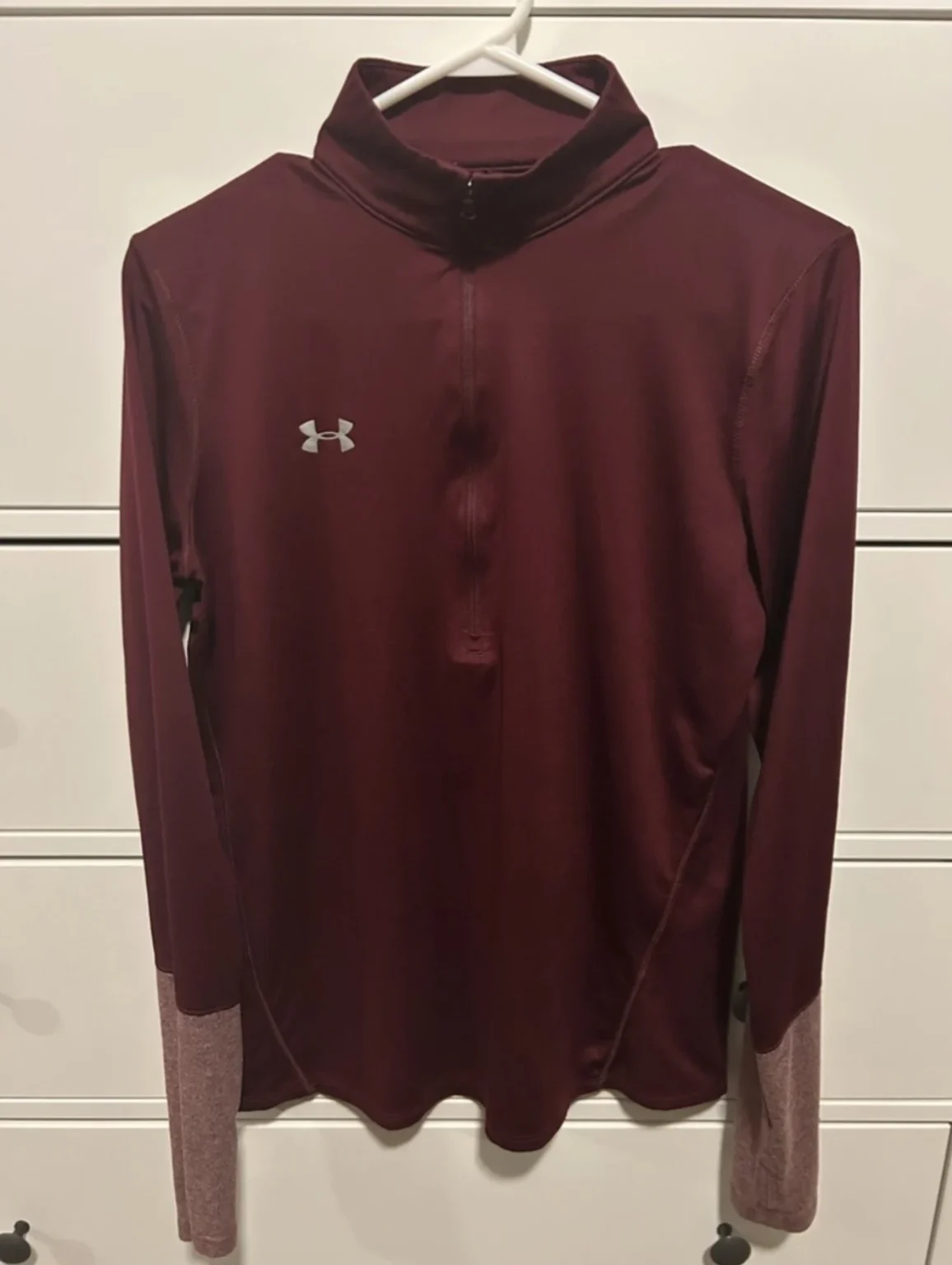 Featured image for Haut Under Armour HeatGear Demi-Zip – Bordeaux – Taille Médium (M)