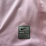 Thumbnail for Haut technique Nike Pro Compression – Rose Chiné – Taille Médium (M)