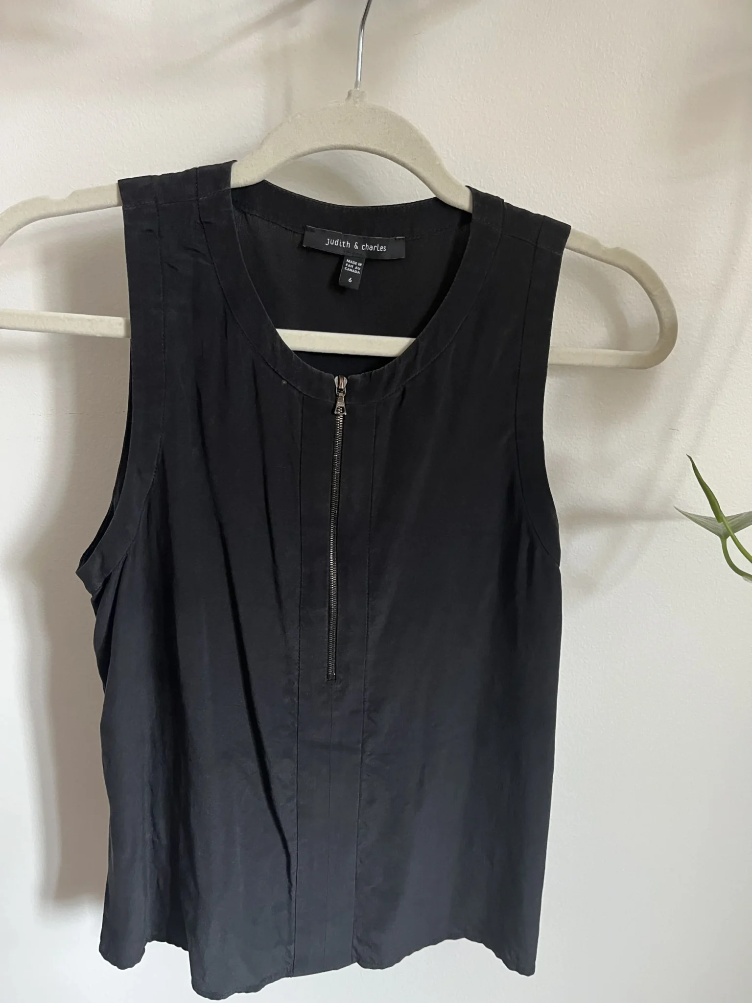 Featured image for Camisole en soie Judith and Charles