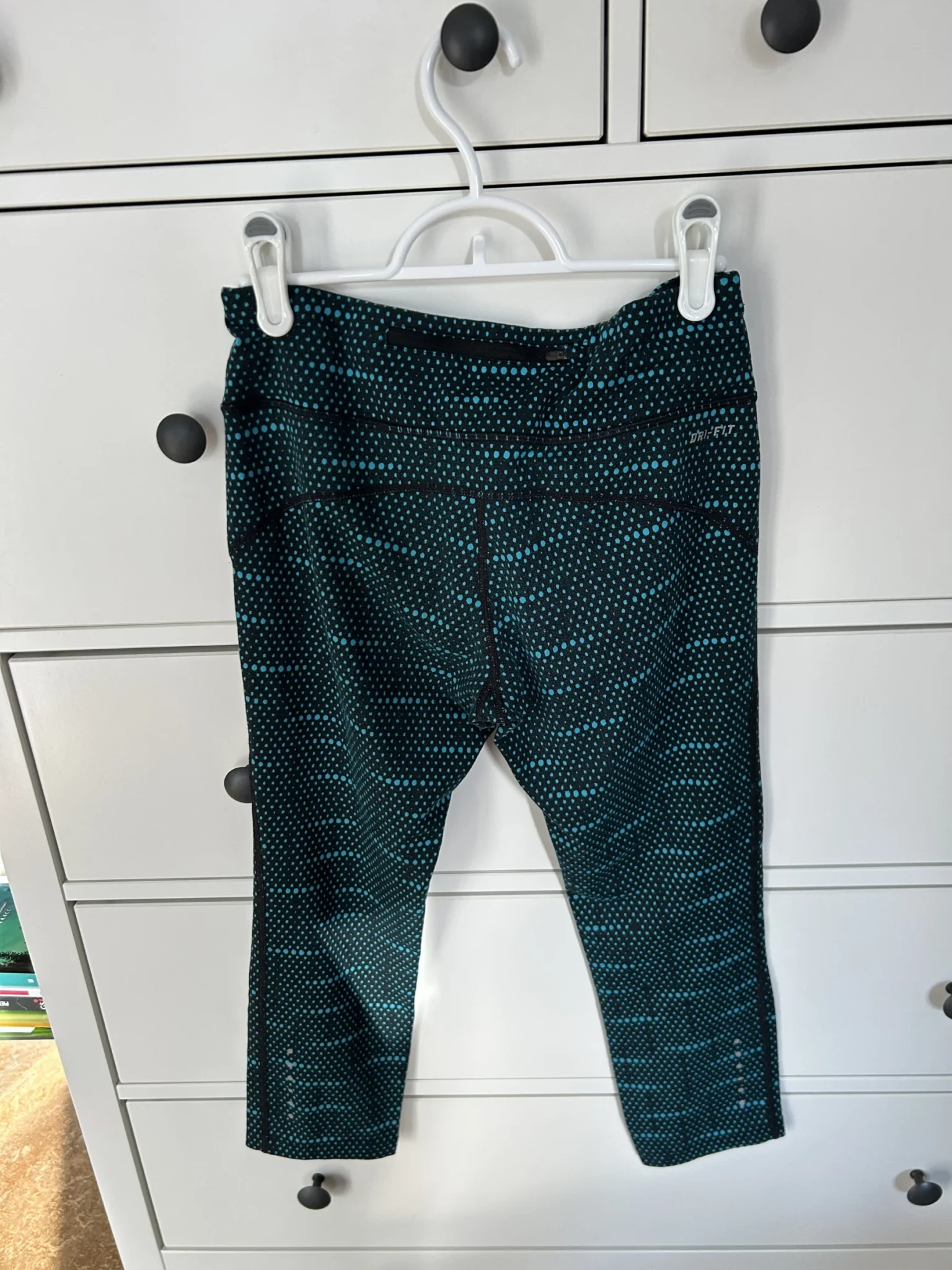 Image for Leggings de Course Nike Dri-FIT Capri – Motif Pois Turquoise – Taille Small – Excellent État