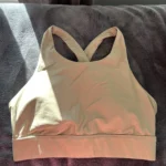 Featured thumbnail for Brassière de Sport Fabletics Col Montant – Beige – Taille Small – Excellent Ét