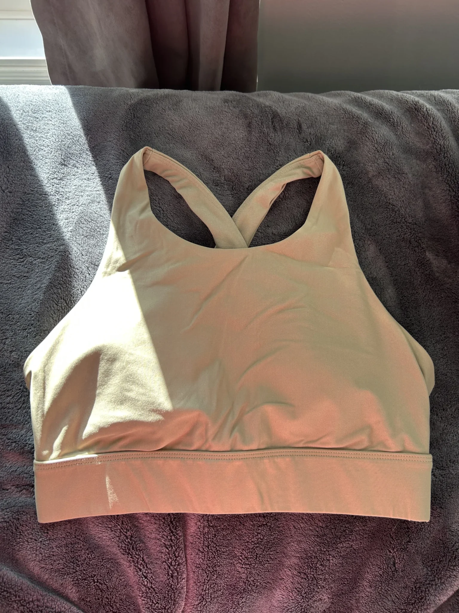 Featured image for Brassière de Sport Fabletics Col Montant – Beige – Taille Small – Excellent Ét