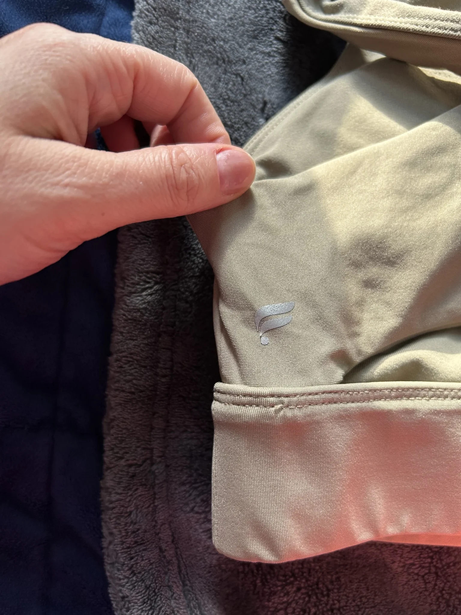 Image for Brassière de Sport Fabletics Col Montant – Beige – Taille Small – Excellent Ét