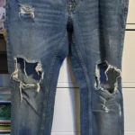 Featured thumbnail for Titre : Jean Zara Premium Denim – Bleu Délavé et Ultra-Déchiré – Taille USA 4 (EUR 36) – Très Bon État Général