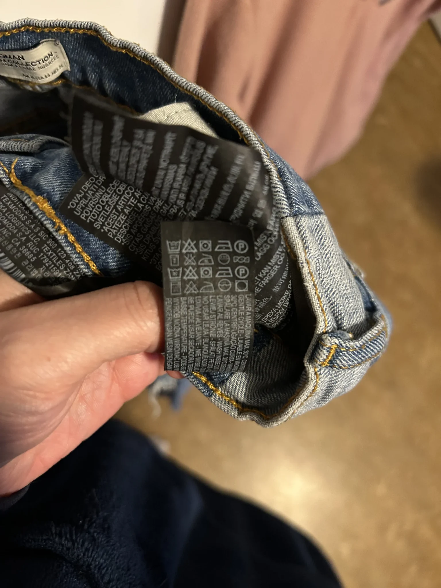 Image for Titre : Jean Zara Premium Denim – Bleu Délavé et Ultra-Déchiré – Taille USA 4 (EUR 36) – Très Bon État Général