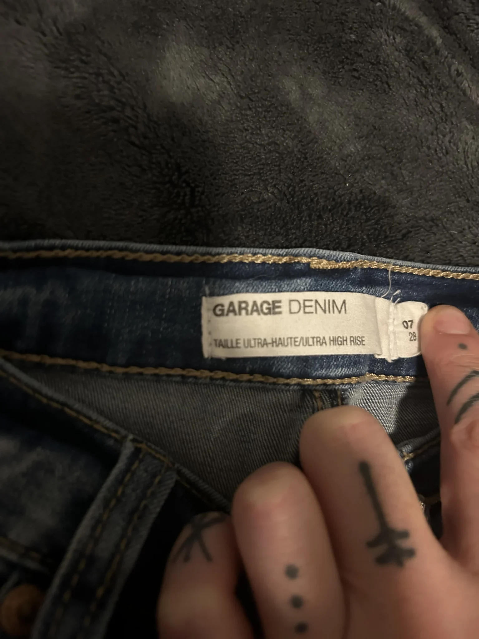 Image for Jean Garage Ultra High Rise – Bleu Délavé – Taille 07 (W28) – Excellent État