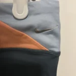 Thumbnail for Short de Sport Nike Dri-FIT – Corail & Tri-Gris – Taille Médium – État Impeccab