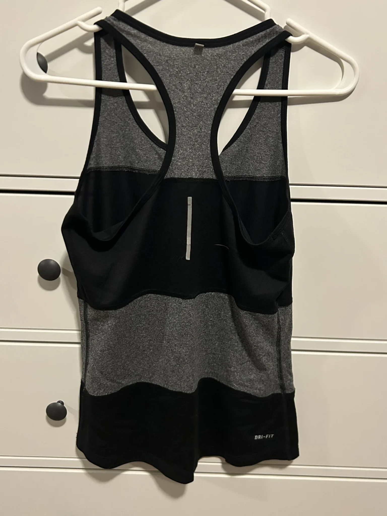 Image for Camisole Nike Dri-FIT Color-block – Gris & Noir – Taille Small – Excellent État