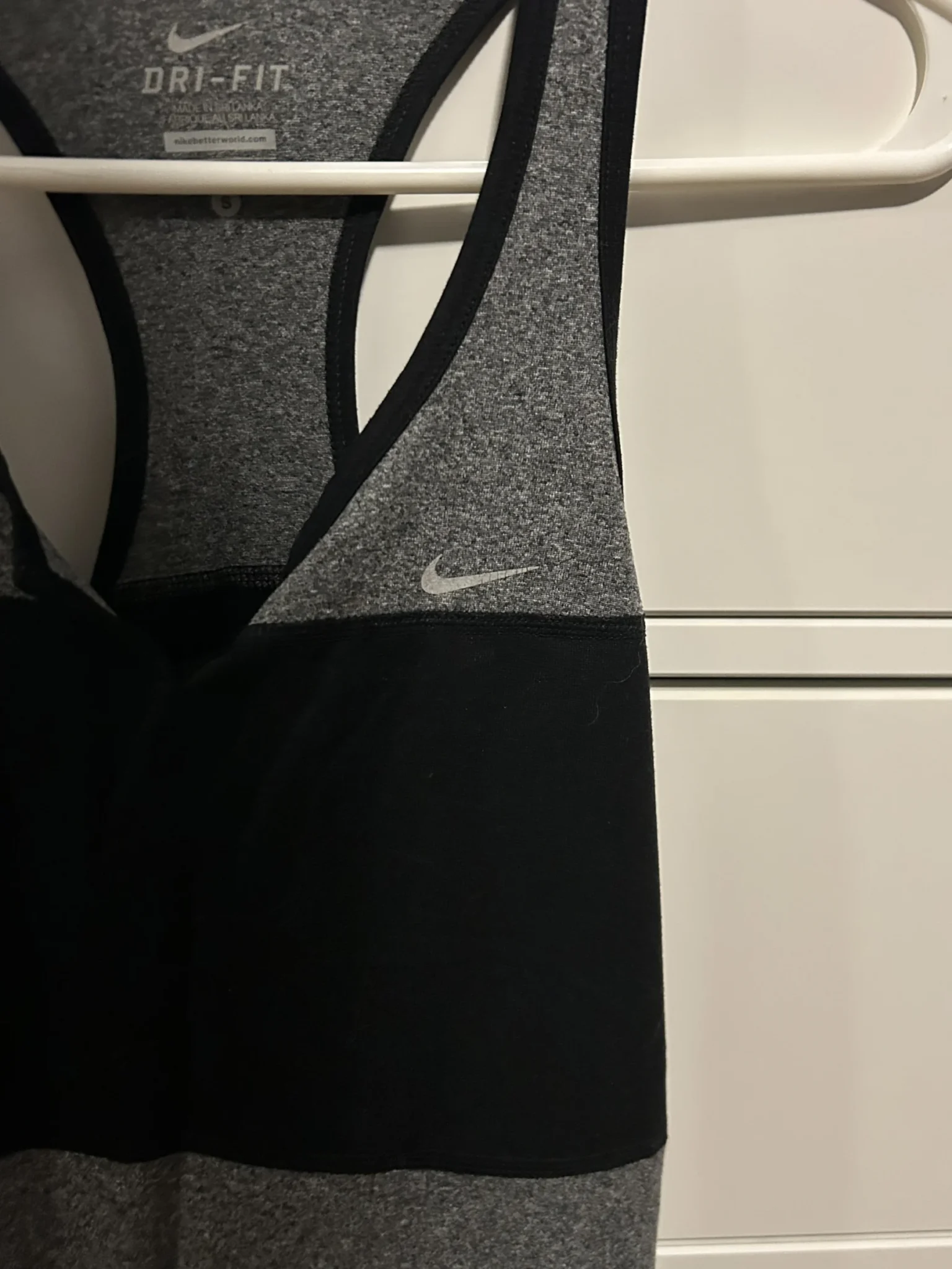 Image for Camisole Nike Dri-FIT Color-block – Gris & Noir – Taille Small – Excellent État
