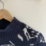 Thumbnail for Tricot à manches courtes, détail au col