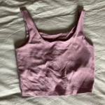 Featured thumbnail for Camisole de sport de style crop top