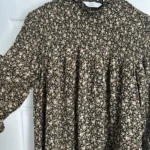 Thumbnail for Versatile dress