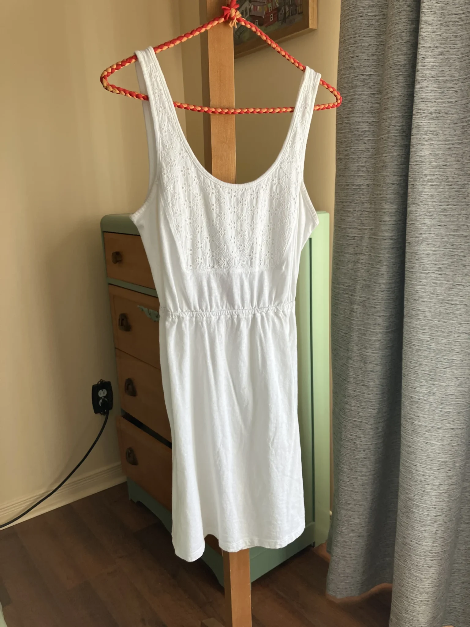 Image for Robe blanche avec broderie