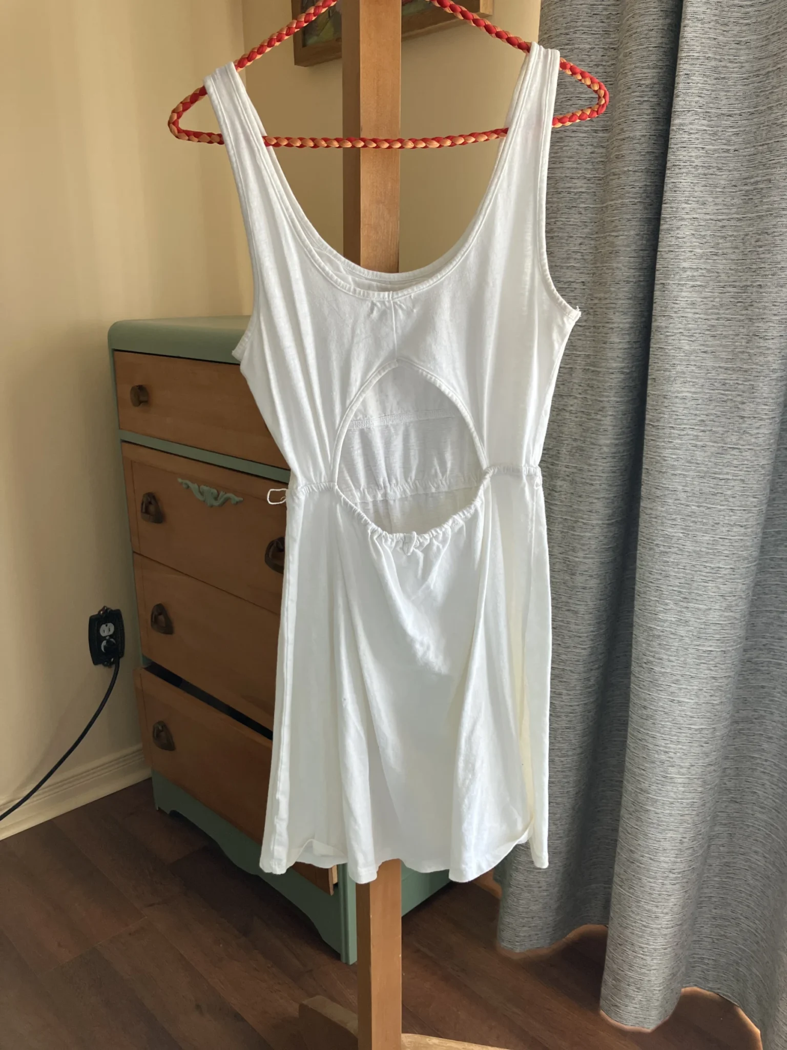 Image for Robe blanche avec broderie