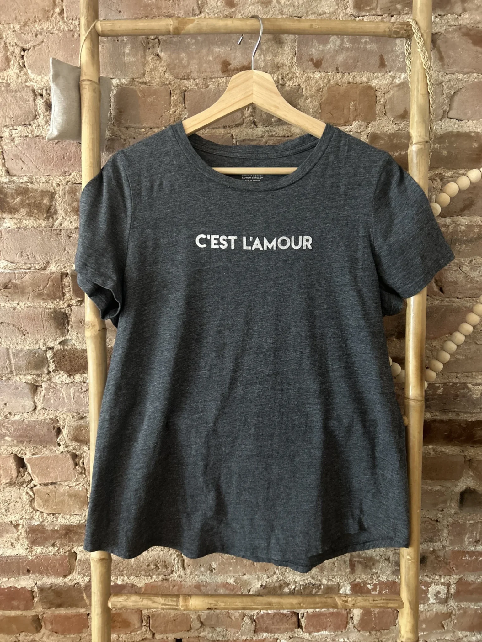 Featured image for Teeshirt Amour Banana Republic
