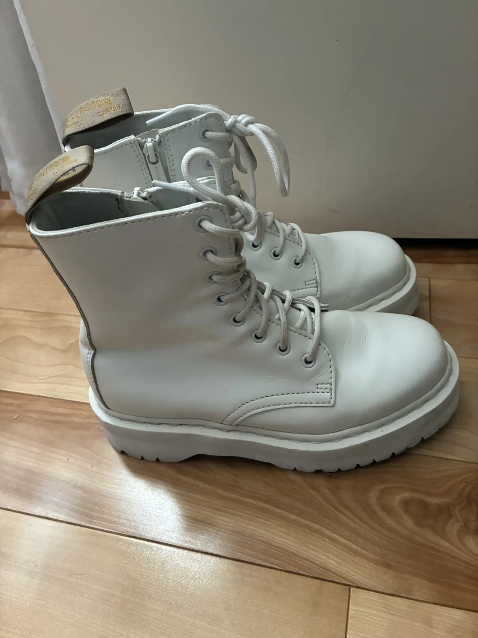 Featured image for Bottes Dr Martens